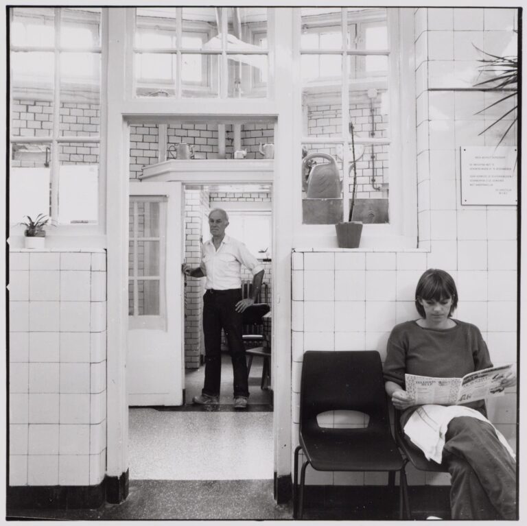 Interior, 1984. Pictured: badmeester, Mr. Assen Stadsarchief Amsterdam /Kransberg, Doriann